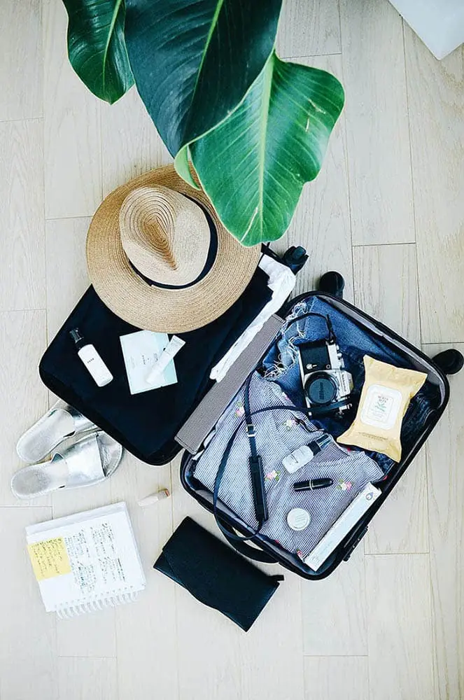 consejos-feng-shui-para-tus-vacaciones-maleta
