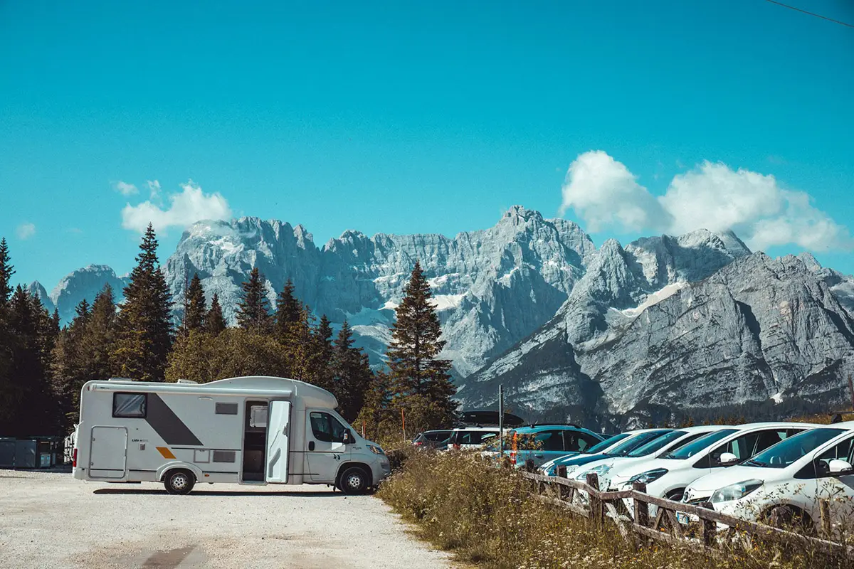 feng-shui-en-autocaravanas-y-campers-furgoneta-parking