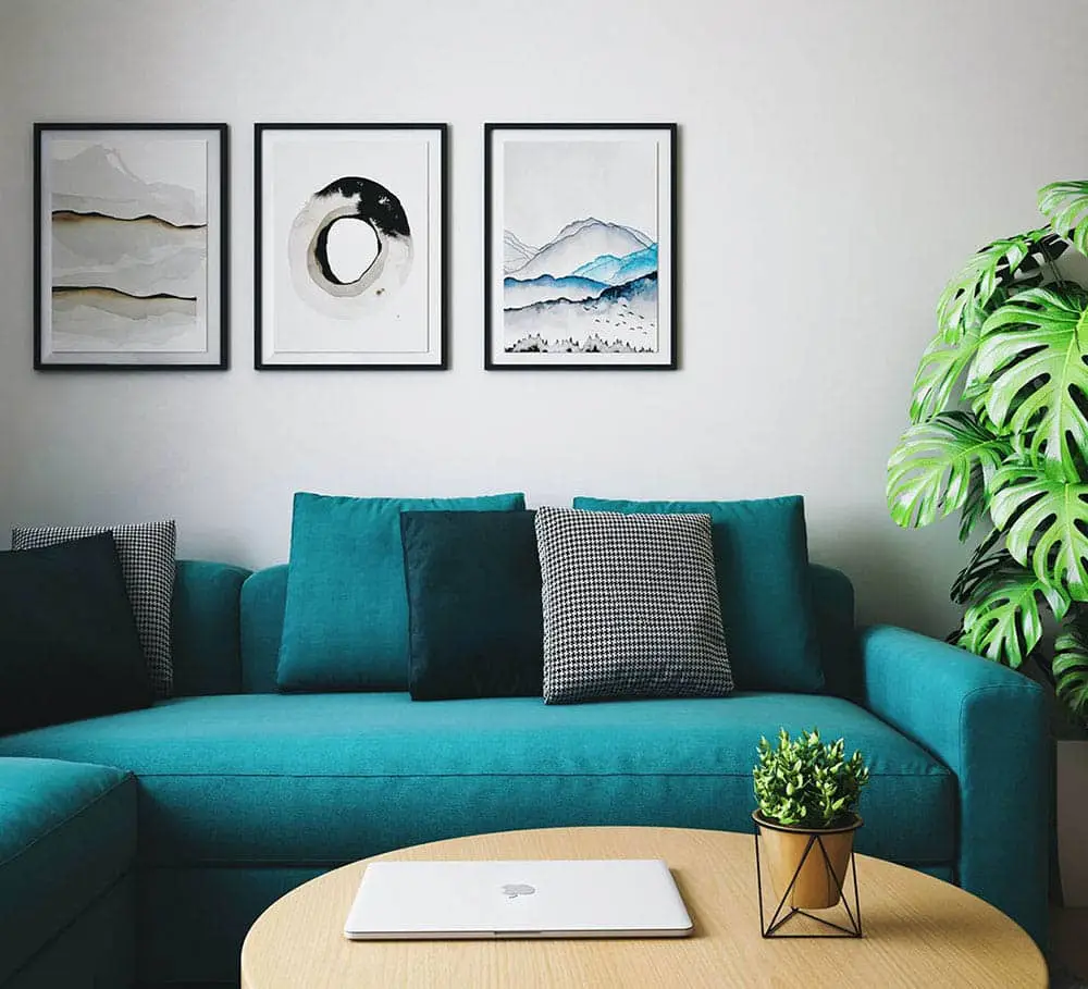 un-salon-con-buen-feng-shui-sofa